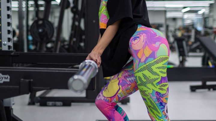 Женский спортивный костюм для фитнеса и йоги в спортзале